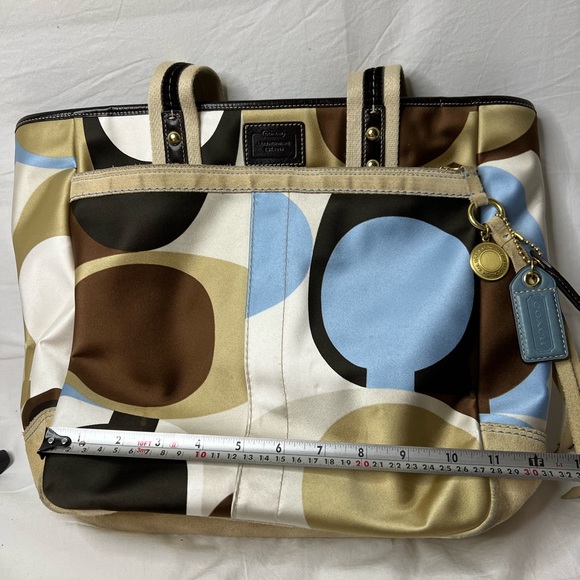 Coach Hamptons Scarf Print Tote Blue/Multicolor No 10115 - Used - Picture 9 of 15